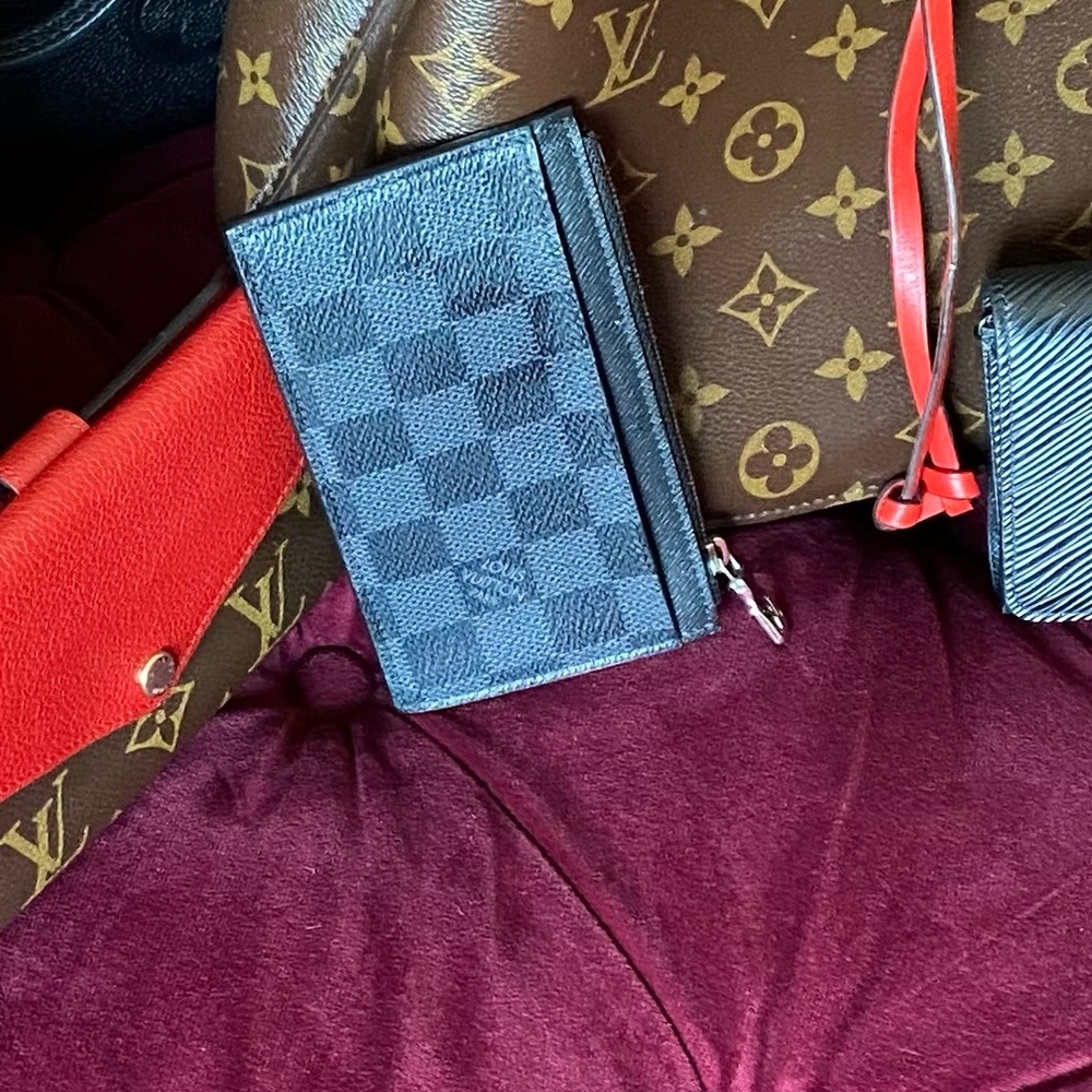 SOLD Louis Vuitton Coin Card Holder Damier Graphite - Picture 7 of 9